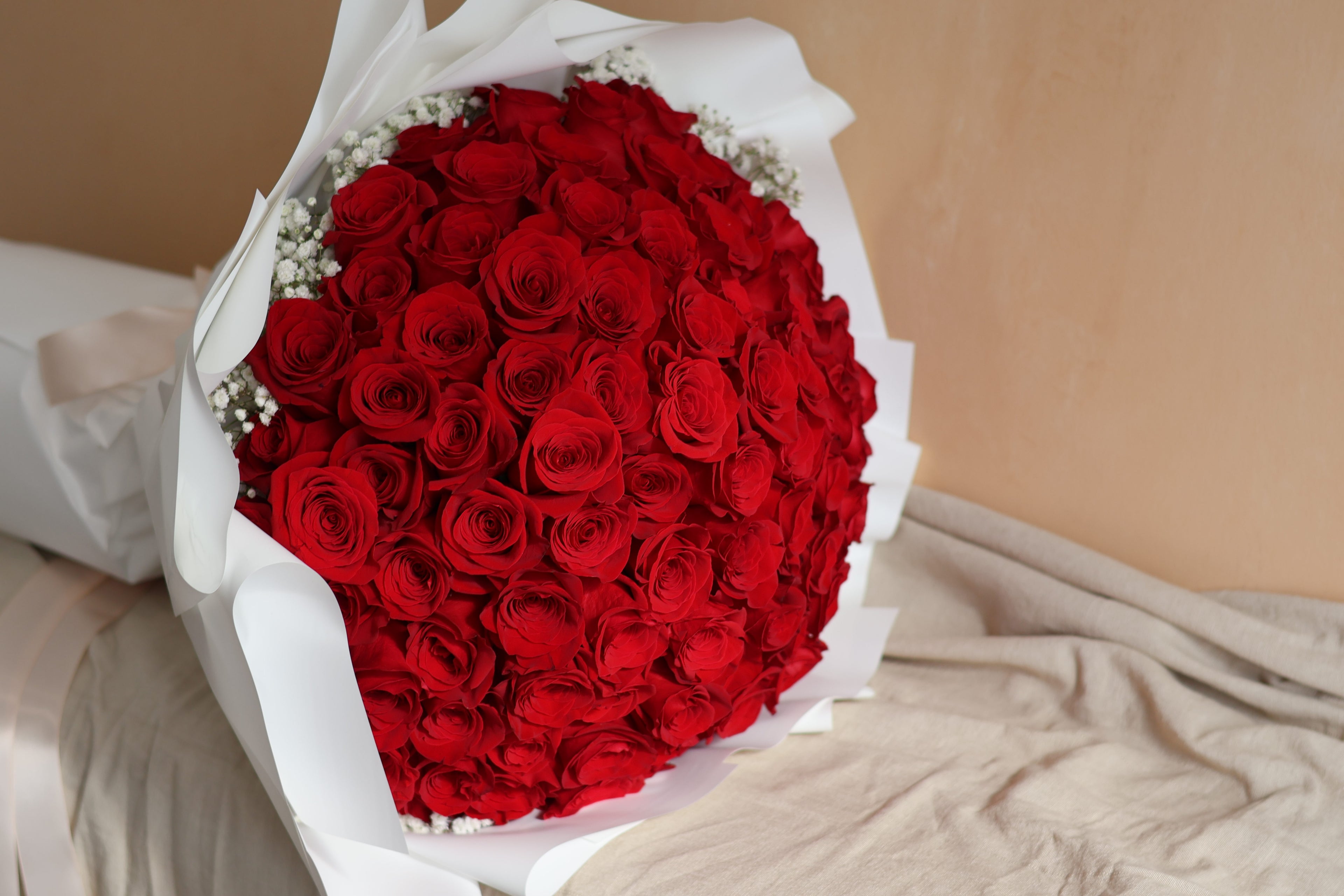 100 Long Stem Roses