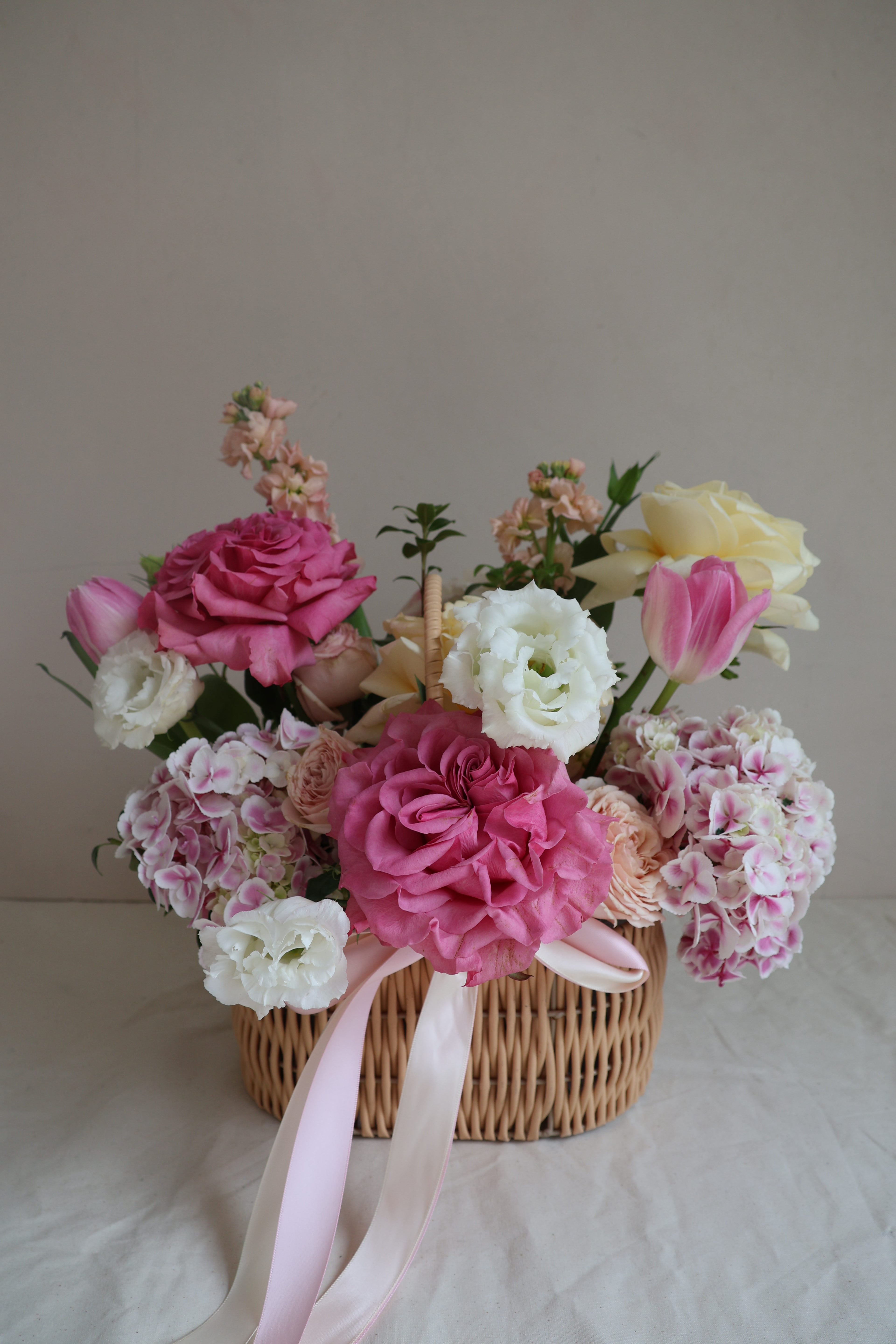 Rosé Bloom Basket