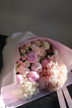 Grande Peony Bouquet